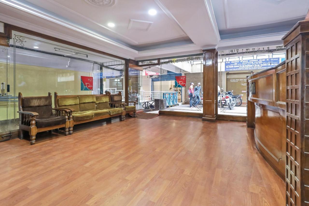 Oyo Hotel Hindustan Deluxe Mangalore Bagian luar foto